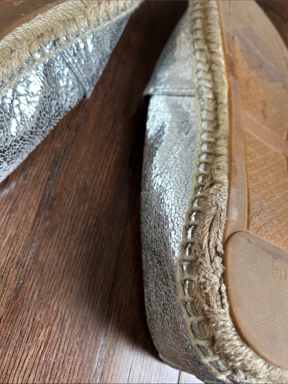 Tory Burch women’s size 9.5 Metallic Espadrille Flats in Silver and Navy